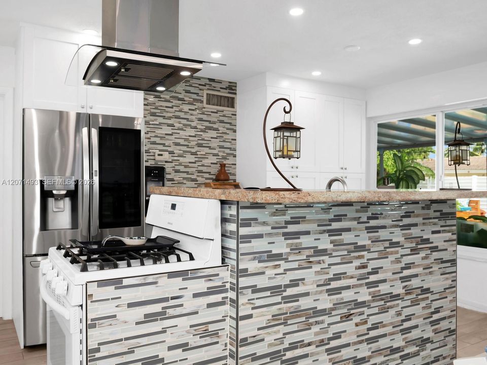 For Sale: $1,350,000 (3 beds, 2 baths, 1818 Square Feet)