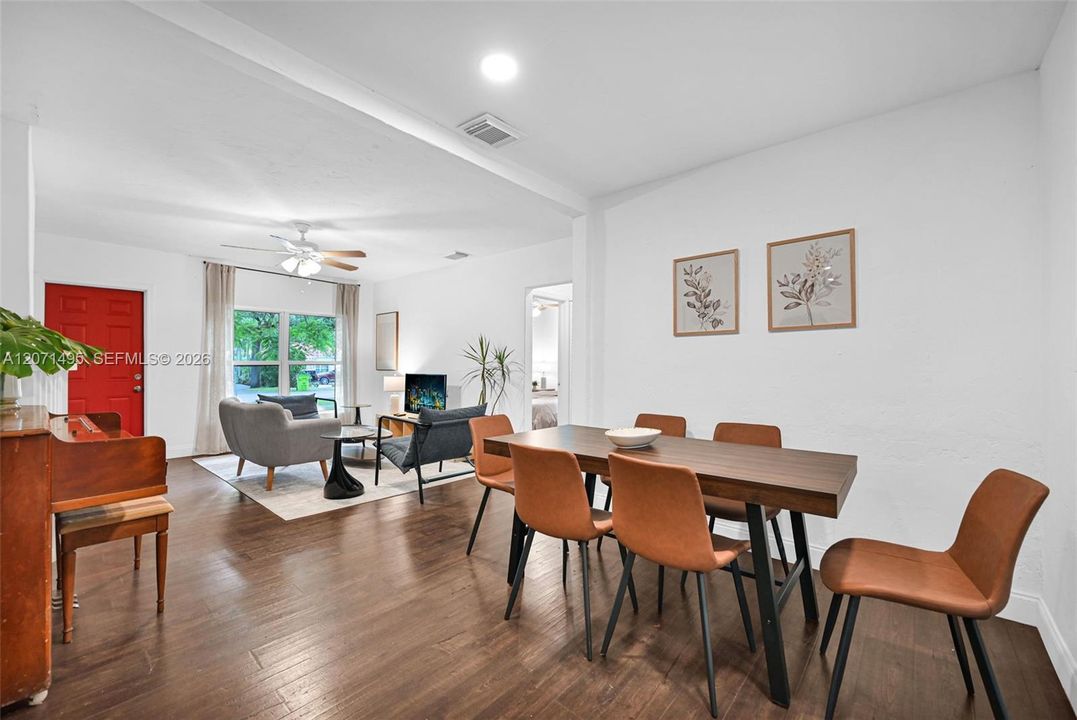 For Rent: $4,900 (3 beds, 2 baths, 1496 Square Feet)