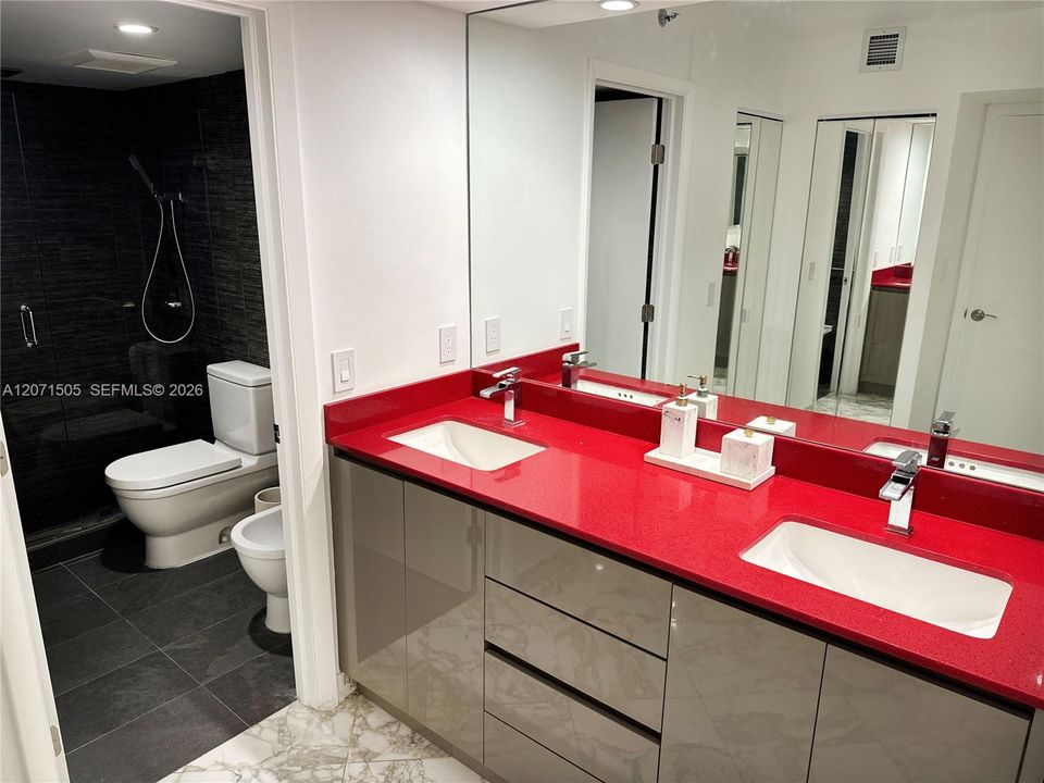 В аренду: $4,500 (2 спален, 3 ванн, 1521 Квадратных фут)