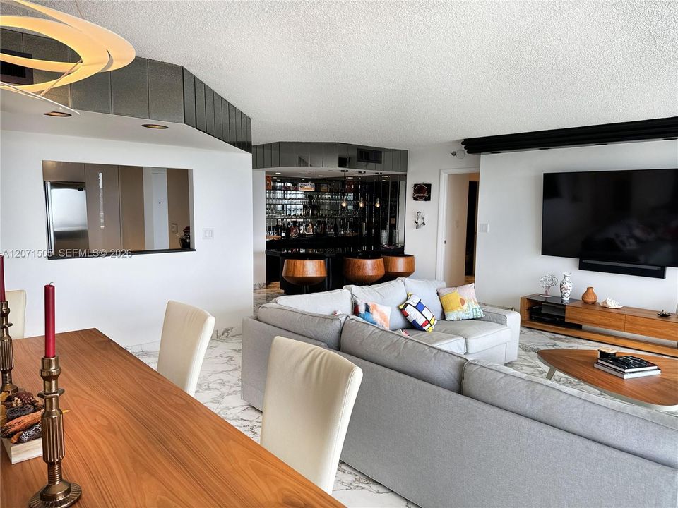 В аренду: $4,500 (2 спален, 3 ванн, 1521 Квадратных фут)
