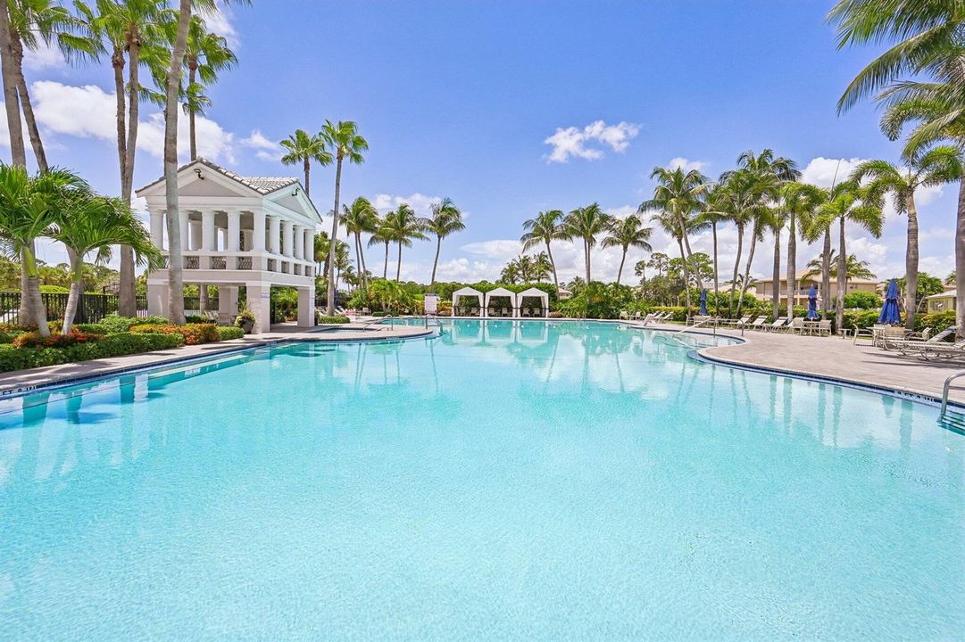 74-web-or-mls-Westmont Dr-0908-912