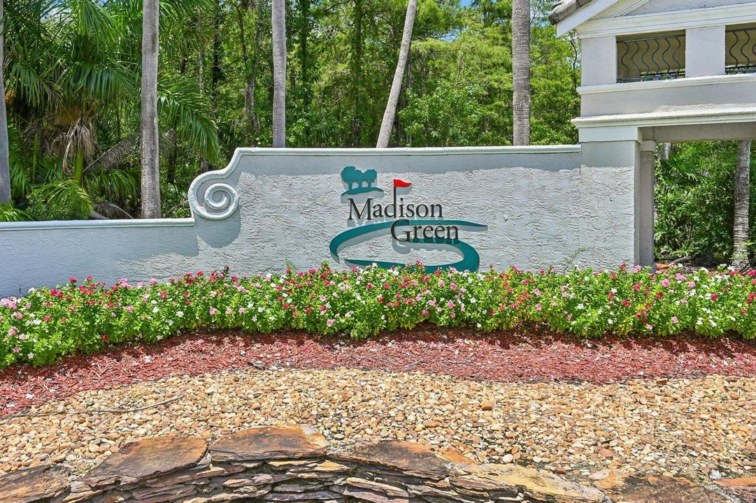 66-web-or-mls-Westmont Dr-0908-904