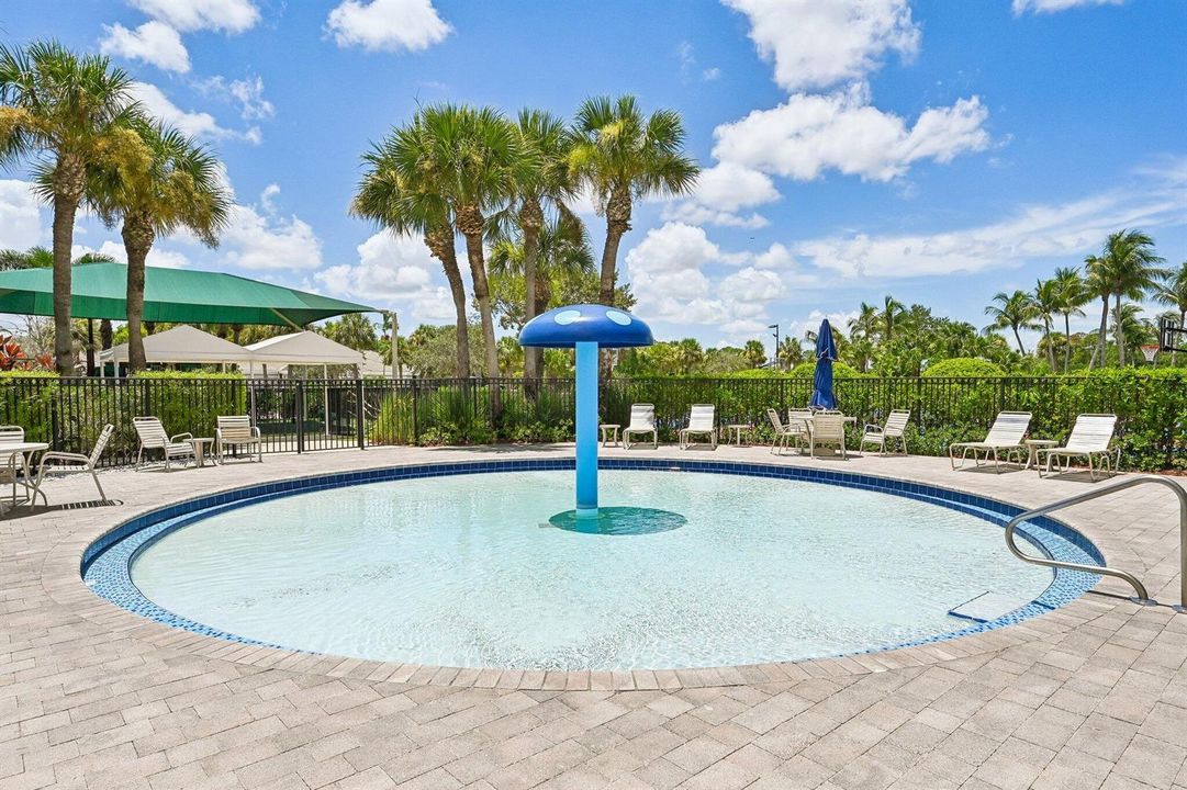 81-web-or-mls-Westmont Dr-0908-919