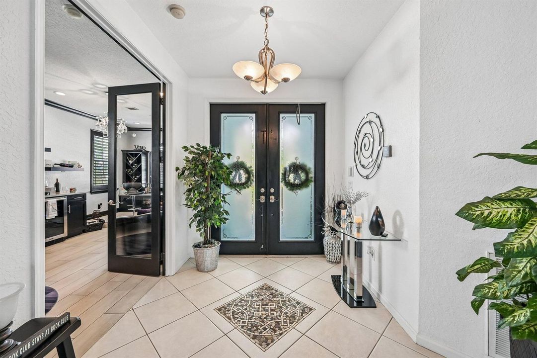 6-web-or-mls-Westmont Dr-S0908-006