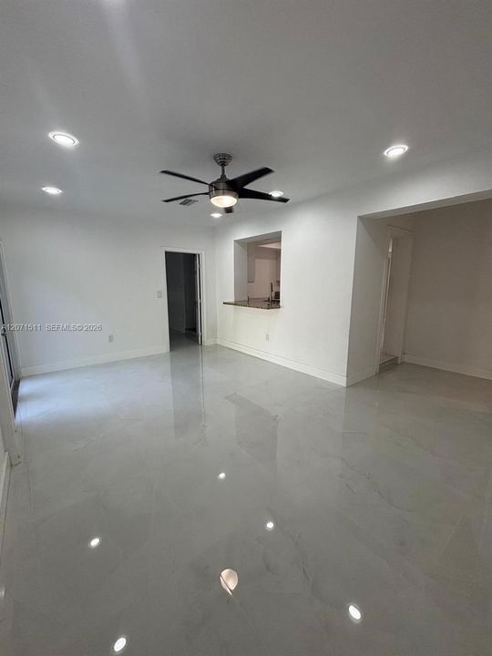 En Renta: $4,950 (4 camas, 3 baños, 3766 Pies cuadrados)
