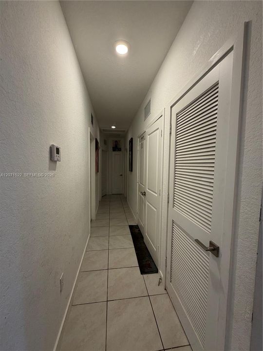 En Venta: $360,000 (3 camas, 2 baños, 1315 Pies cuadrados)