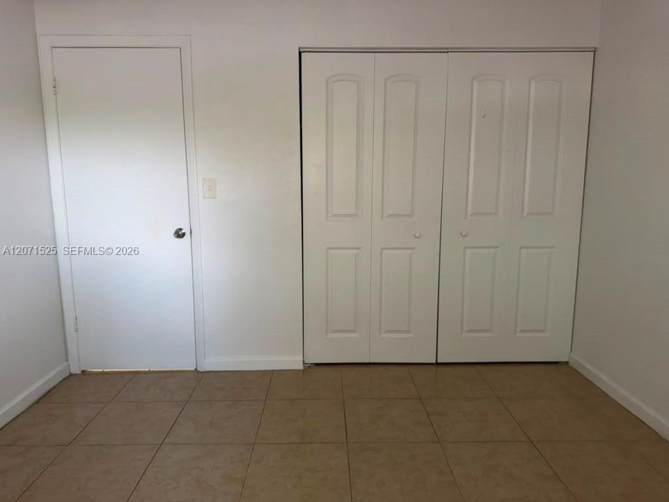 For Rent: $1,900 (2 beds, 2 baths, 2286 Square Feet)