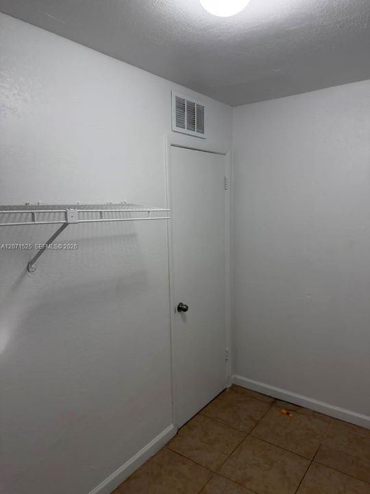For Rent: $1,900 (2 beds, 2 baths, 2286 Square Feet)