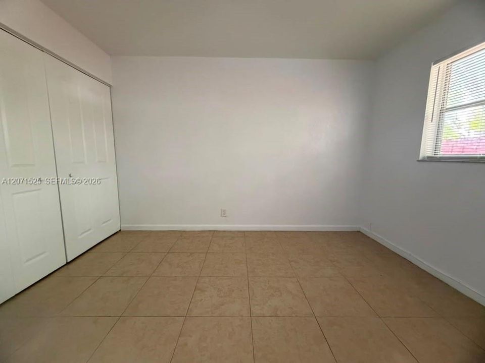For Rent: $1,900 (2 beds, 2 baths, 2286 Square Feet)