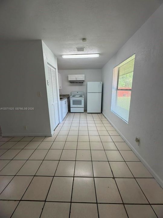 For Rent: $1,900 (2 beds, 2 baths, 2286 Square Feet)