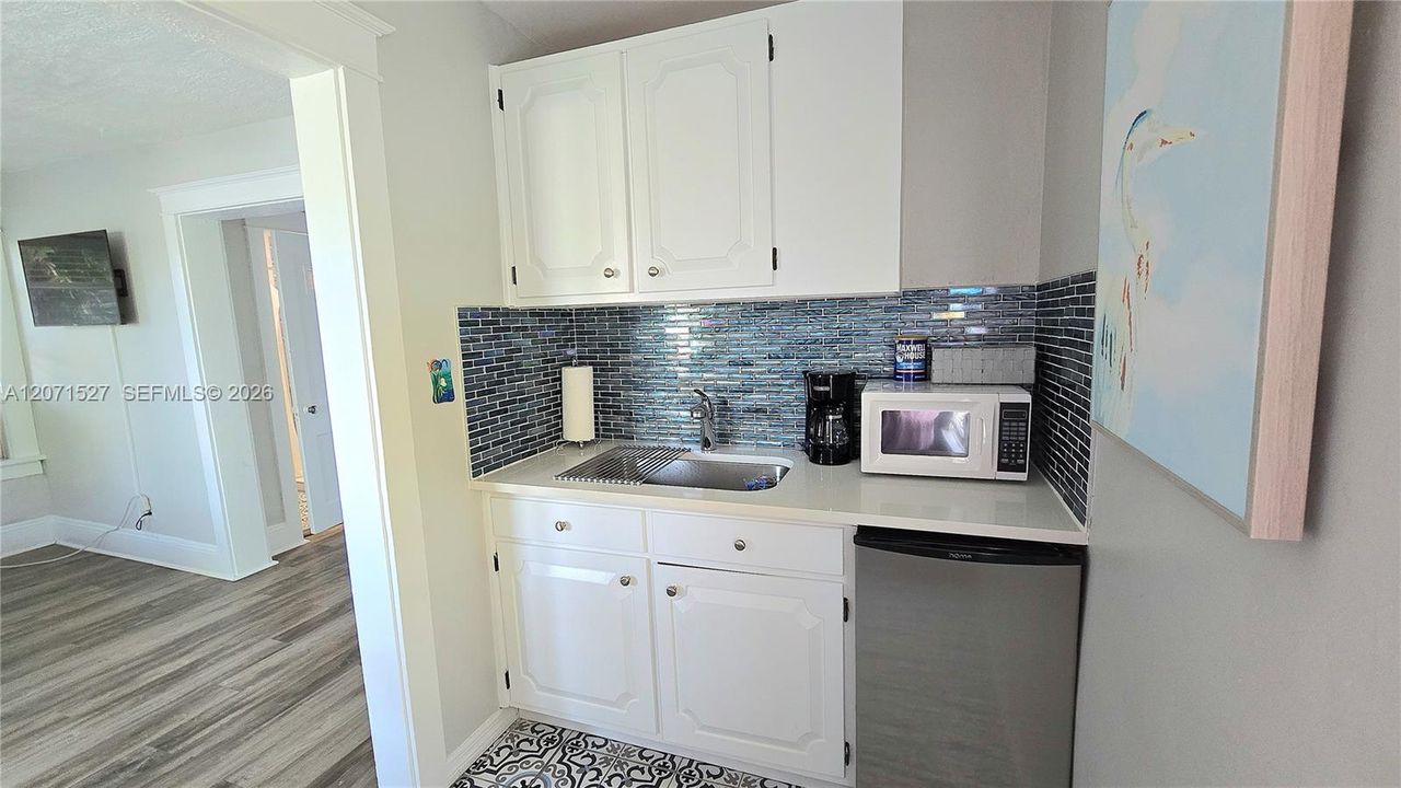 Large Kitchenette