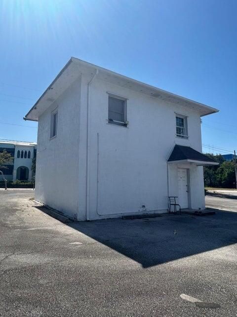 Exterior1