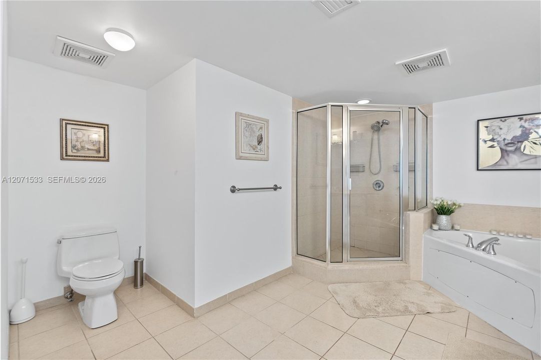 For Rent: $5,300 (2 beds, 2 baths, 1715 Square Feet)