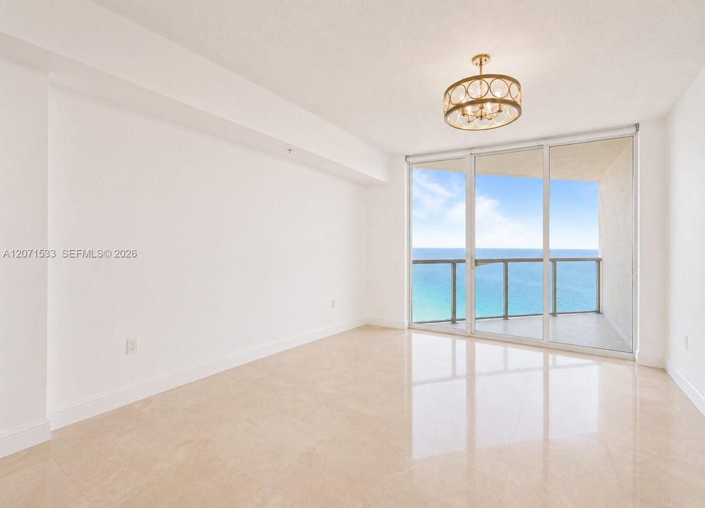 For Rent: $5,300 (2 beds, 2 baths, 1715 Square Feet)