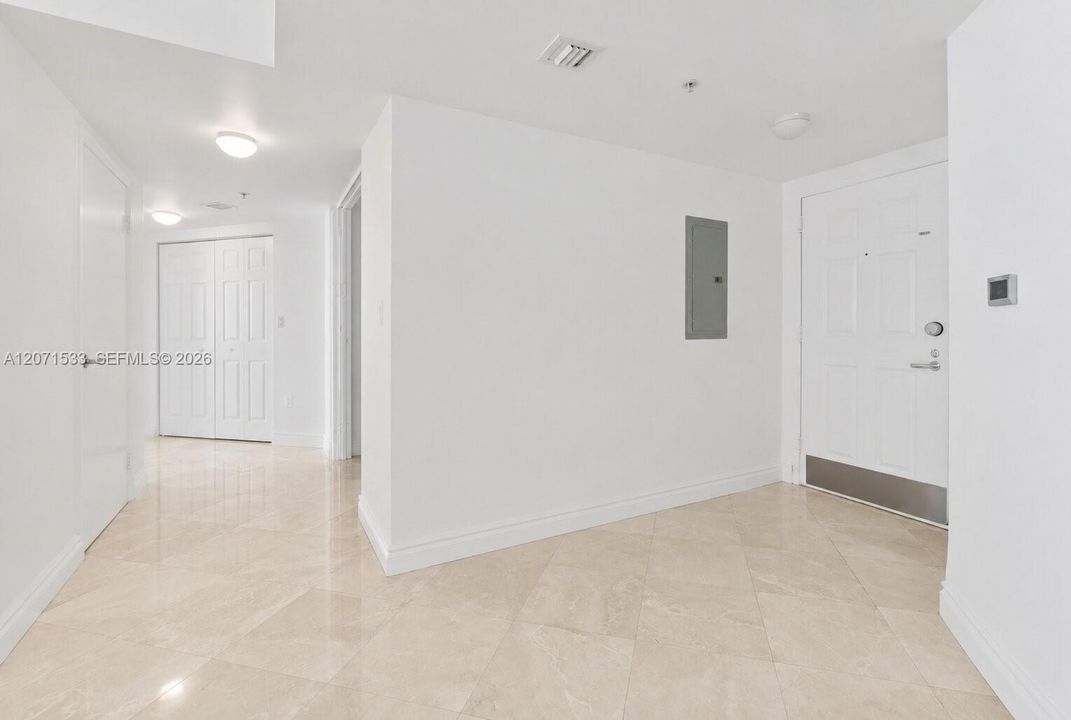 For Rent: $5,300 (2 beds, 2 baths, 1715 Square Feet)