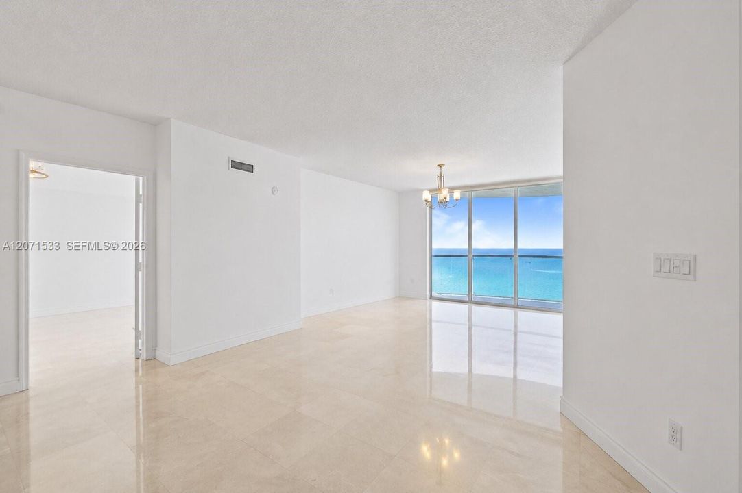 For Rent: $5,300 (2 beds, 2 baths, 1715 Square Feet)