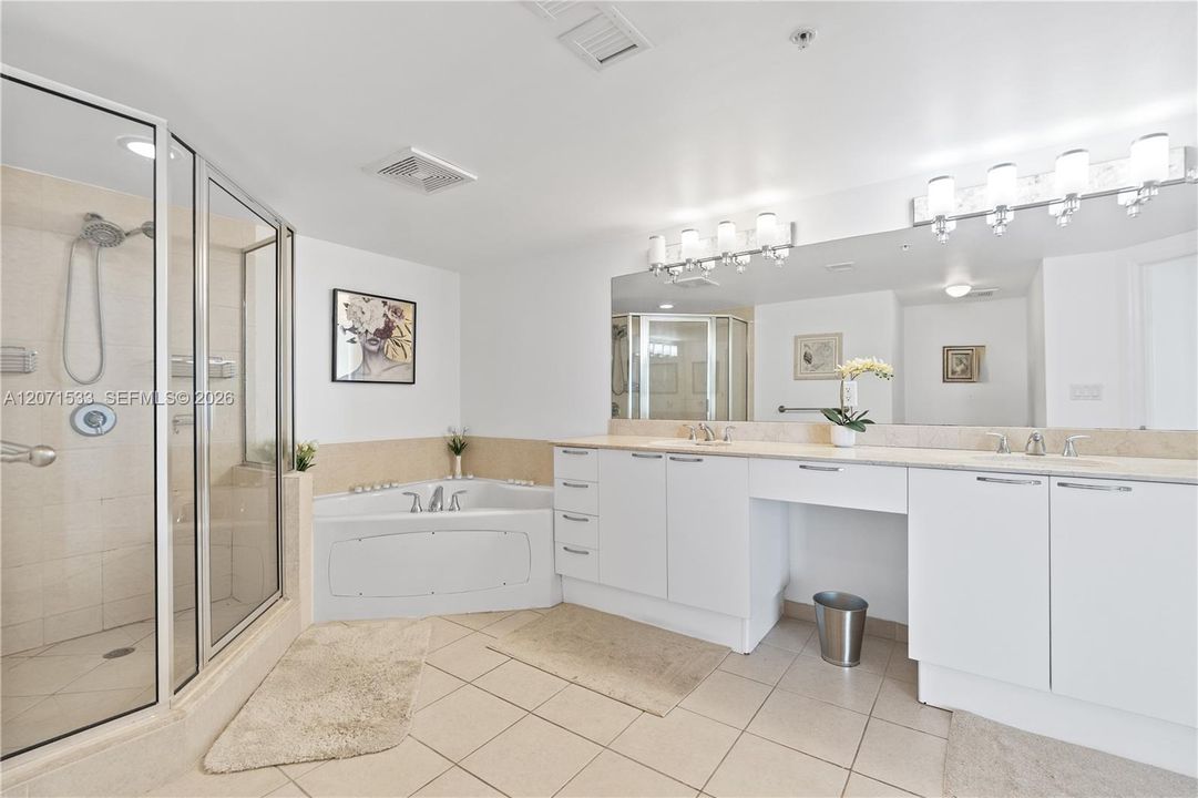 For Rent: $5,300 (2 beds, 2 baths, 1715 Square Feet)