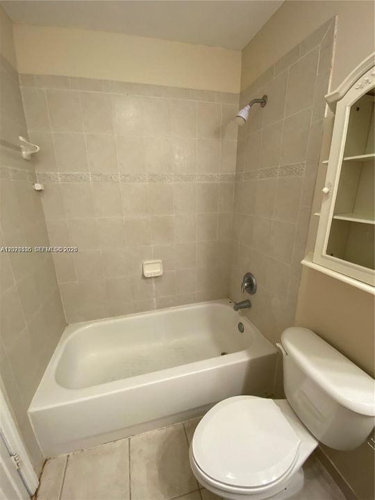 For Rent: $2,300 (3 beds, 2 baths, 1452 Square Feet)