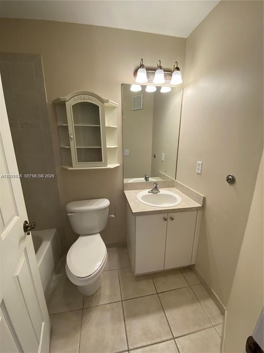 For Rent: $2,300 (3 beds, 2 baths, 1452 Square Feet)