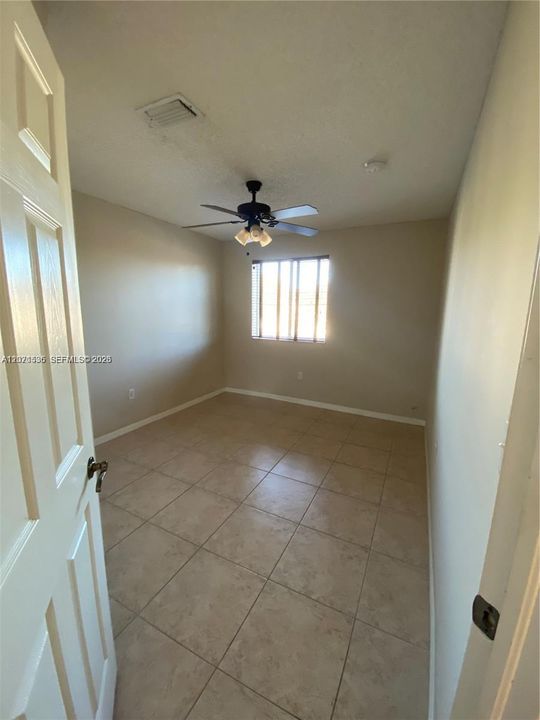 For Rent: $2,300 (3 beds, 2 baths, 1452 Square Feet)