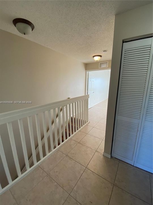 For Rent: $2,300 (3 beds, 2 baths, 1452 Square Feet)