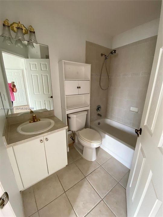 For Rent: $2,300 (3 beds, 2 baths, 1452 Square Feet)