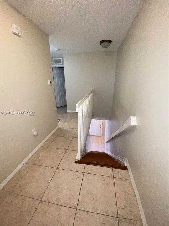 For Rent: $2,300 (3 beds, 2 baths, 1452 Square Feet)