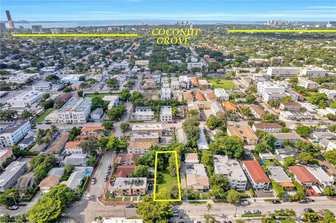 For Sale: $700,000 (0.17 acres)