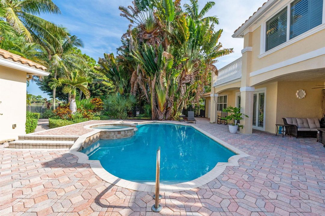 23-web-or-mls-A7400328