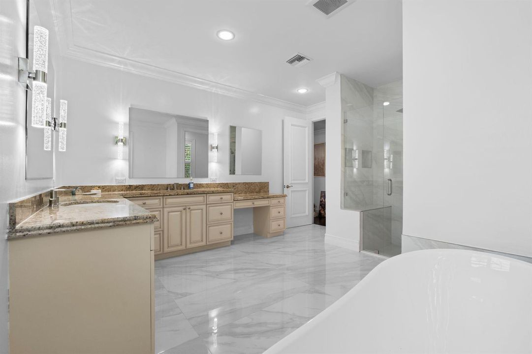 16-web-or-mls-A7400311