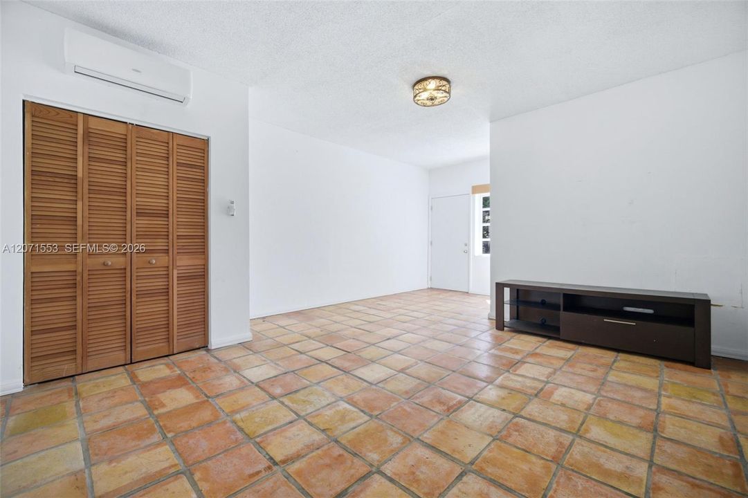 For Rent: $14,500 (4 beds, 3 baths, 3539 Square Feet)