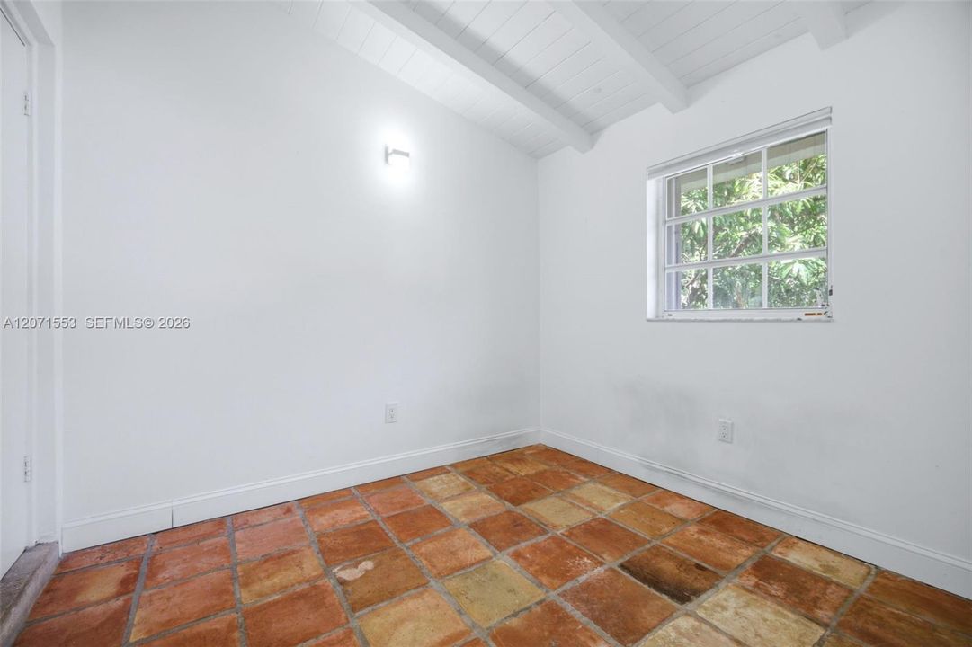 For Rent: $14,500 (4 beds, 3 baths, 3539 Square Feet)