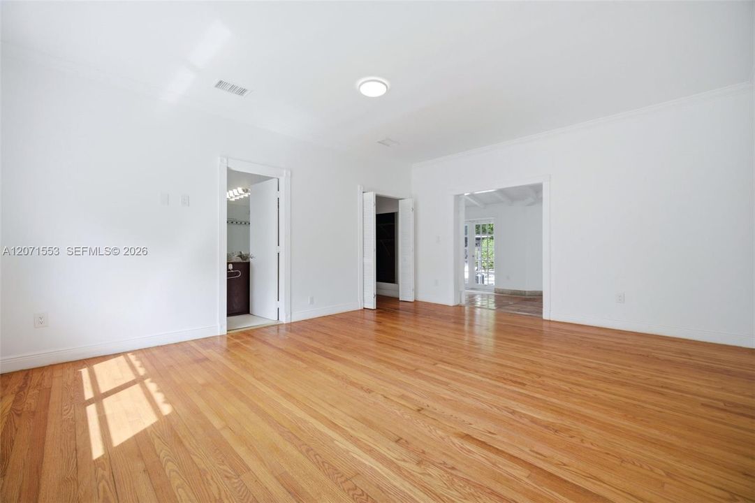 For Rent: $14,500 (4 beds, 3 baths, 3539 Square Feet)