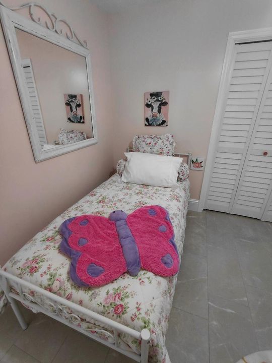 girl bed