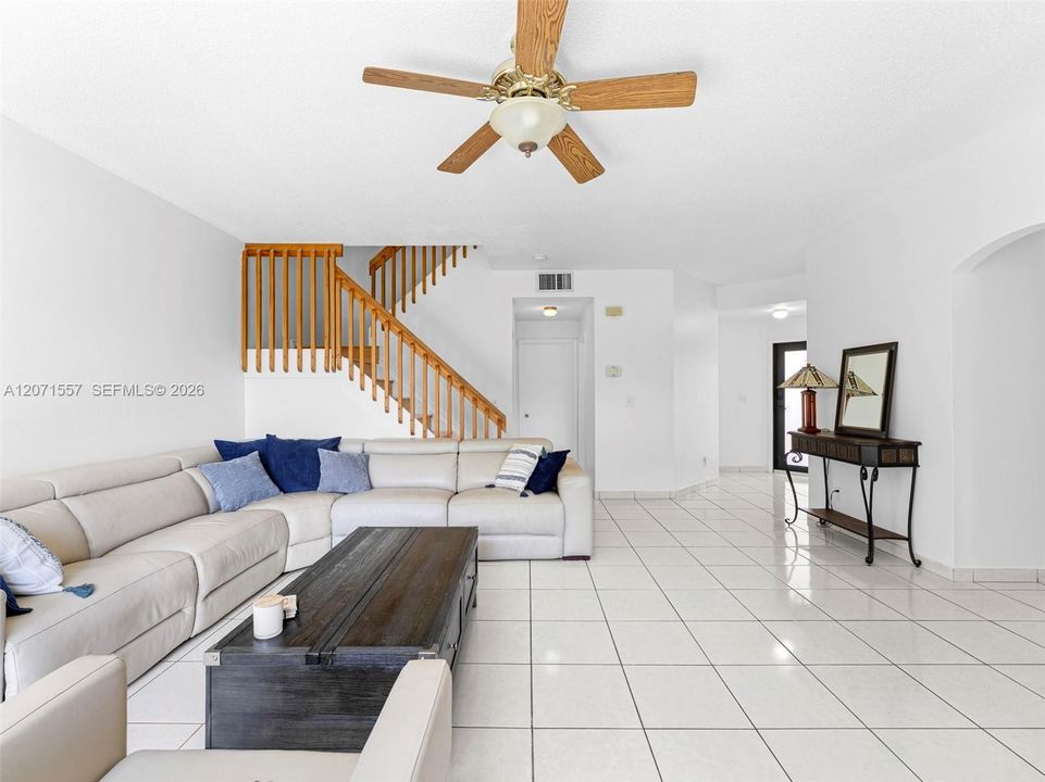 For Sale: $555,000 (3 beds, 2 baths, 1848 Square Feet)