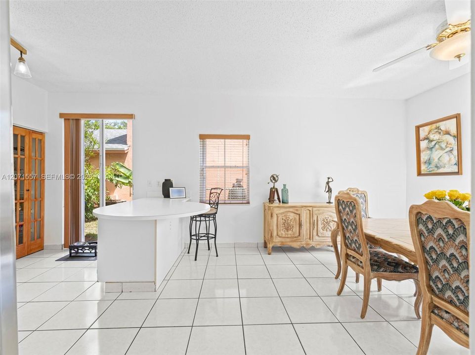 For Sale: $555,000 (3 beds, 2 baths, 1848 Square Feet)