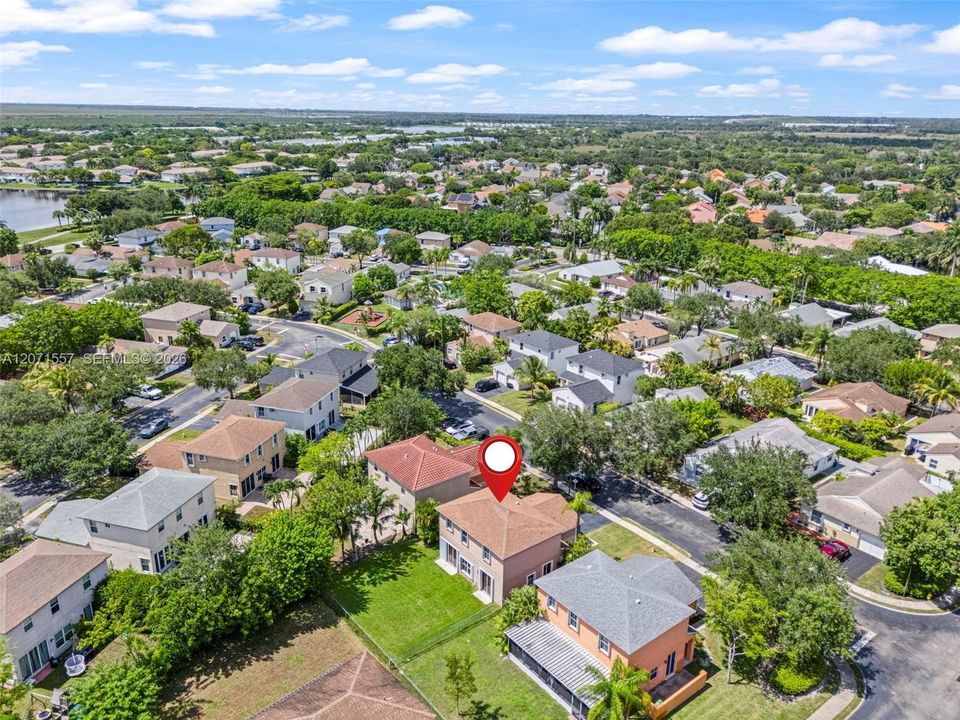 For Sale: $555,000 (3 beds, 2 baths, 1848 Square Feet)