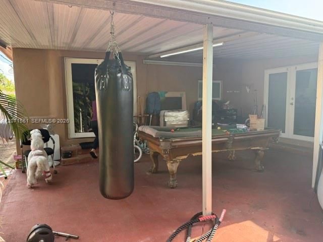 For Rent: $3,200 (3 beds, 2 baths, 1959 Square Feet)