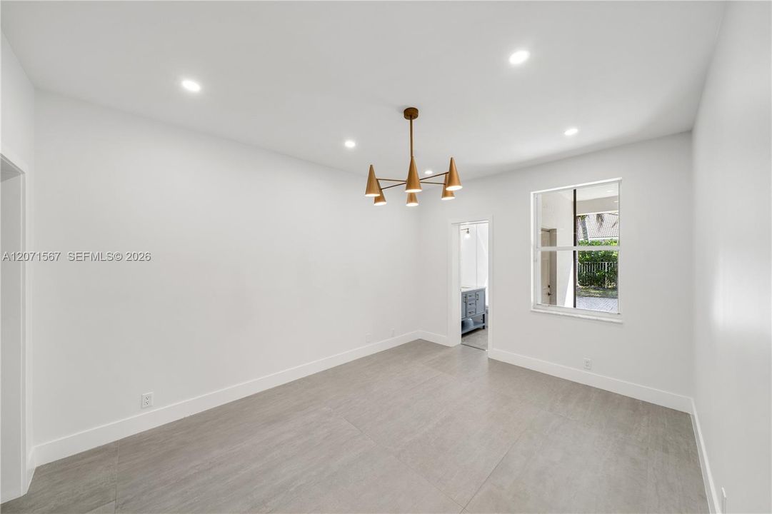 For Sale: $1,585,500 (7 beds, 5 baths, 4094 Square Feet)