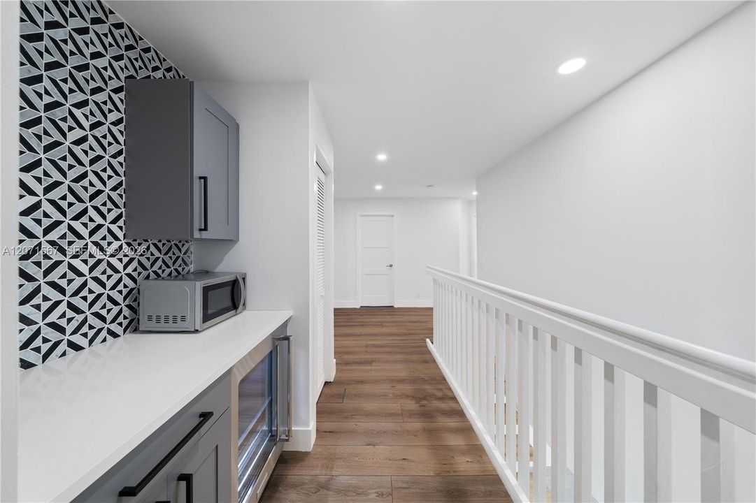 For Sale: $1,585,500 (7 beds, 5 baths, 4094 Square Feet)