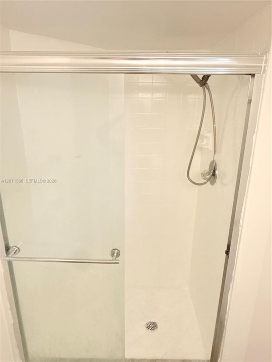 For Rent: $1,940 (2 beds, 2 baths, 890 Square Feet)