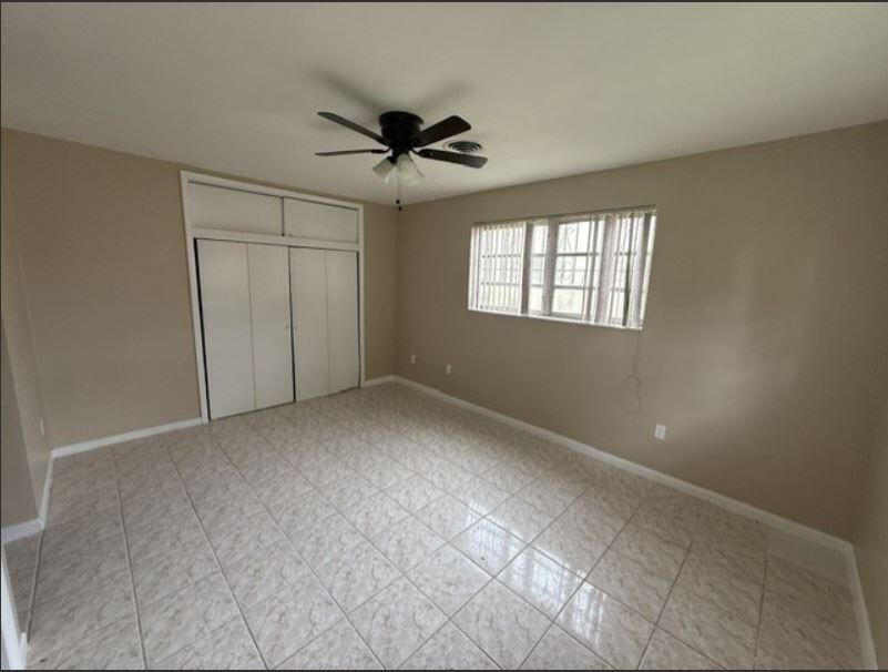 Room1