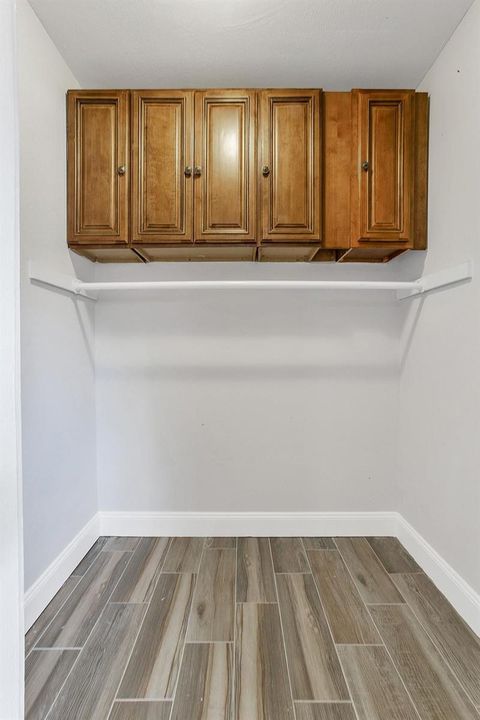 2ND BED ROOM WALK IN CLOSET