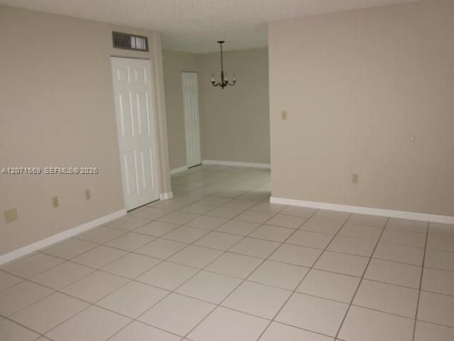 Active With Contract: $1,950 (1 beds, 1 baths, 709 Square Feet)