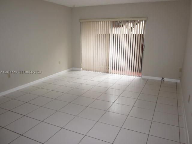 Active With Contract: $1,950 (1 beds, 1 baths, 709 Square Feet)