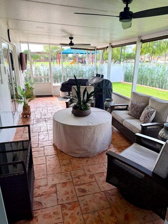 For Rent: $3,800 (4 beds, 2 baths, 2176 Square Feet)