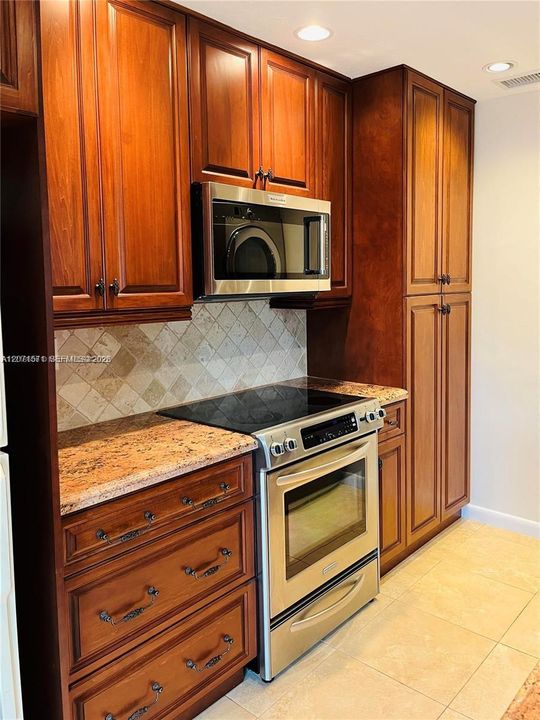 En Renta: $3,200 (3 camas, 2 baños, 1225 Pies cuadrados)