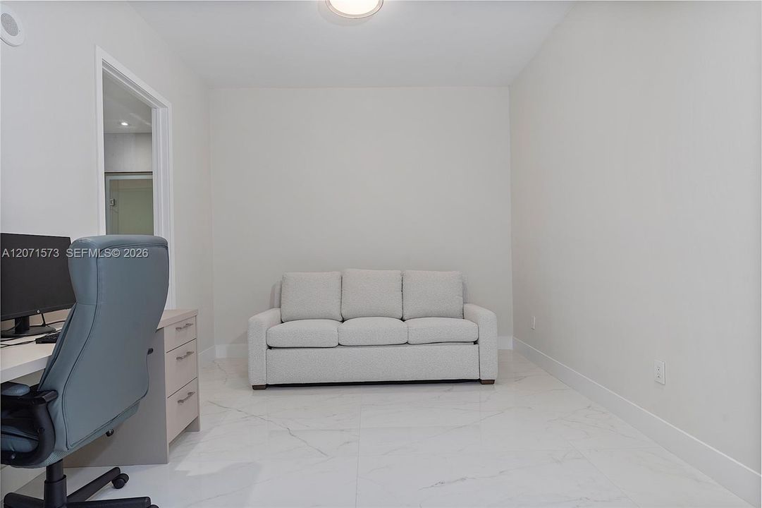 В аренду: $32,000 (2 спален, 3 ванн, 2122 Квадратных фут)