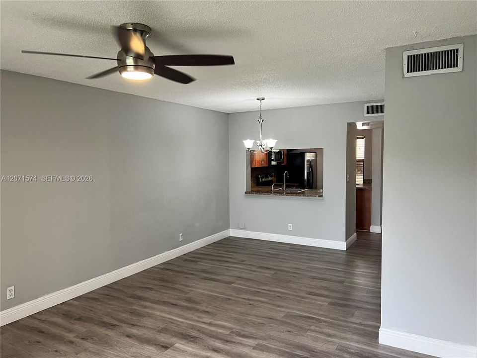 For Rent: $2,150 (2 beds, 2 baths, 772 Square Feet)