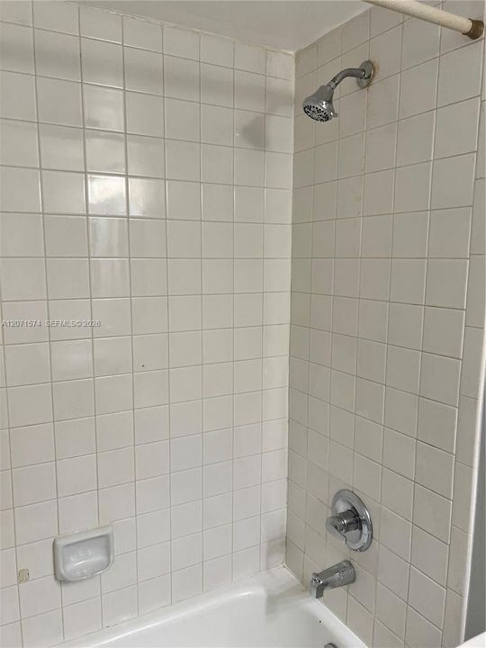 For Rent: $2,150 (2 beds, 2 baths, 772 Square Feet)